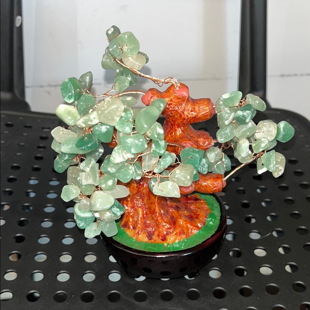 Source Unknown Jade Green Gemstone Tree Sculpture